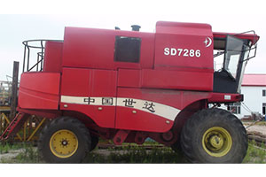 SD7286型玉米收割機3